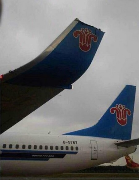 南航东航飞机在机场发生碰撞事故