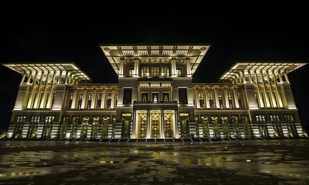土耳其超大豪华新总统府揭幕 耗资35亿美元